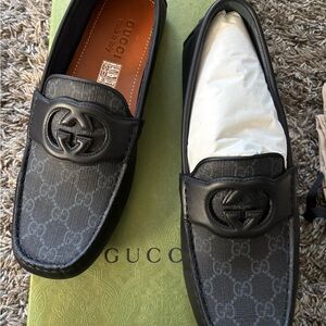 Gucci Men's Black and Gray Loafers